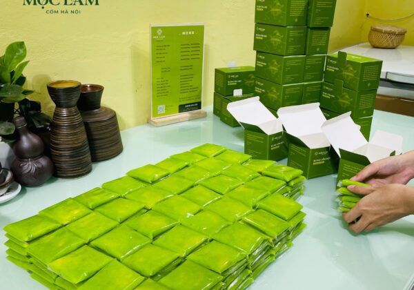 banh com ha noi com moc lam