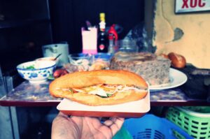 Bánh mì pate phố cổ Hà Nội