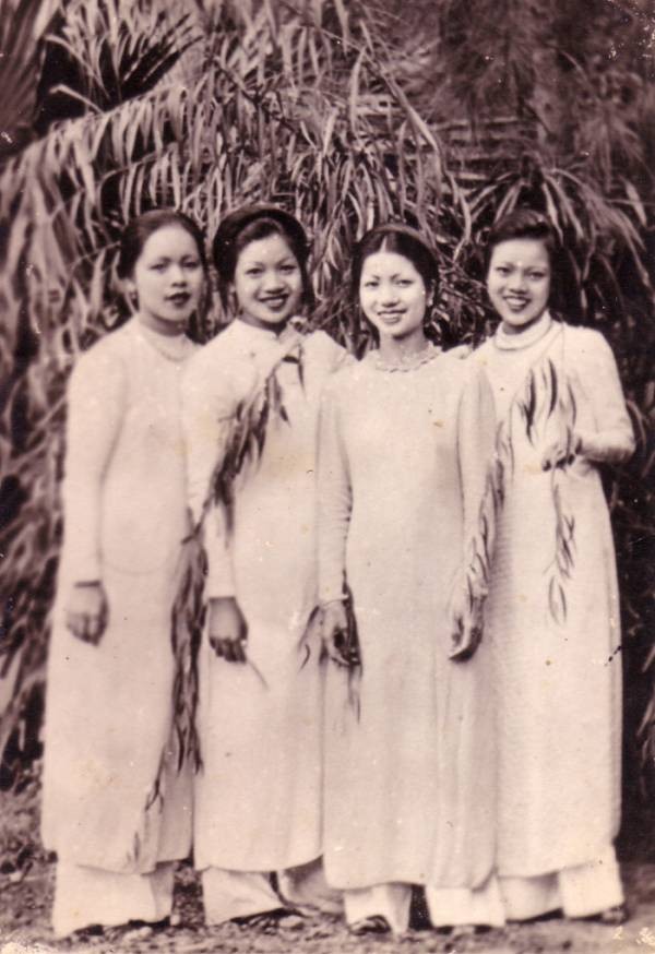 tai sao nguoi ha noi xua dat ten con gai co chu thi trong ten